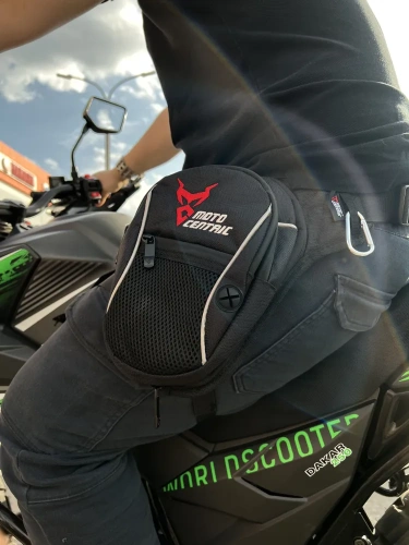 Motolike сумка на пояс красная в Томске